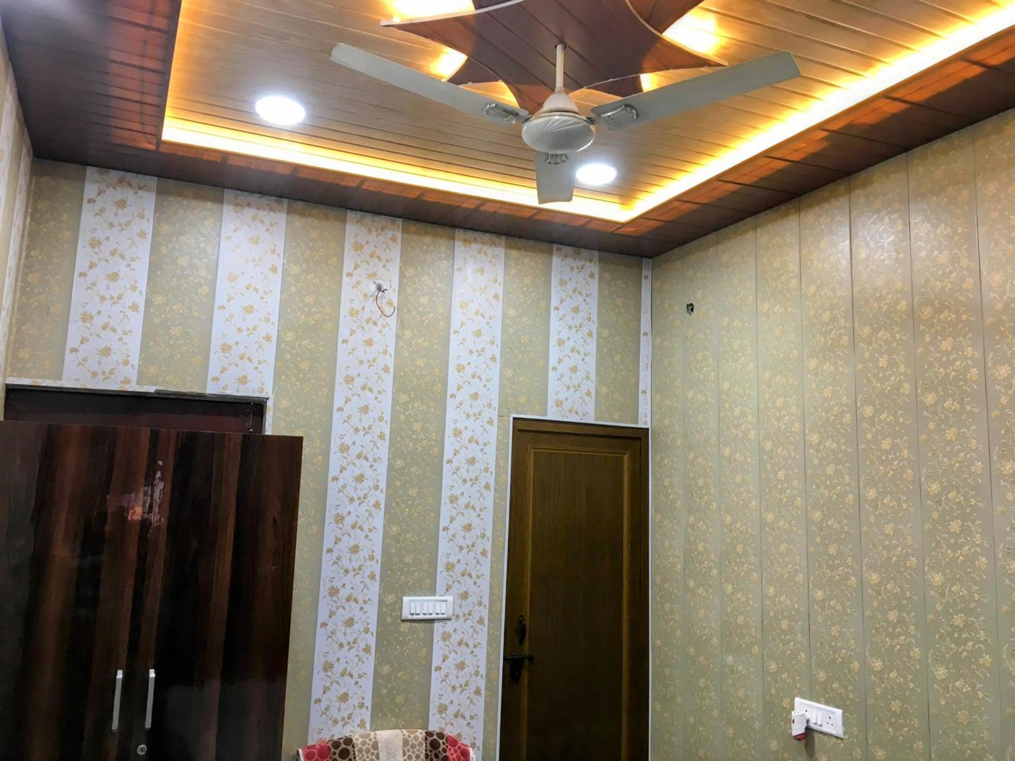Hotel Raju Homestay Ayodhya 150 Meters From Shree Ram Janmbhoomi Temple 200 Meters From Ayodhya Dham Railway Station Εξωτερικό φωτογραφία