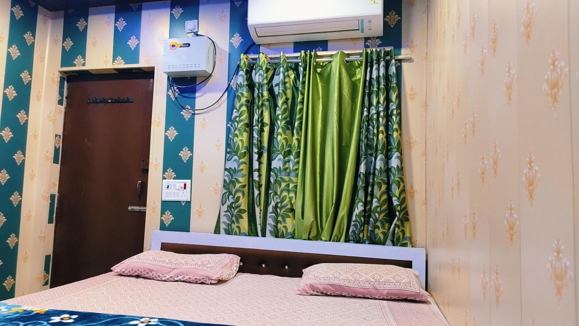 Hotel Raju Homestay Ayodhya 150 Meters From Shree Ram Janmbhoomi Temple 200 Meters From Ayodhya Dham Railway Station Εξωτερικό φωτογραφία
