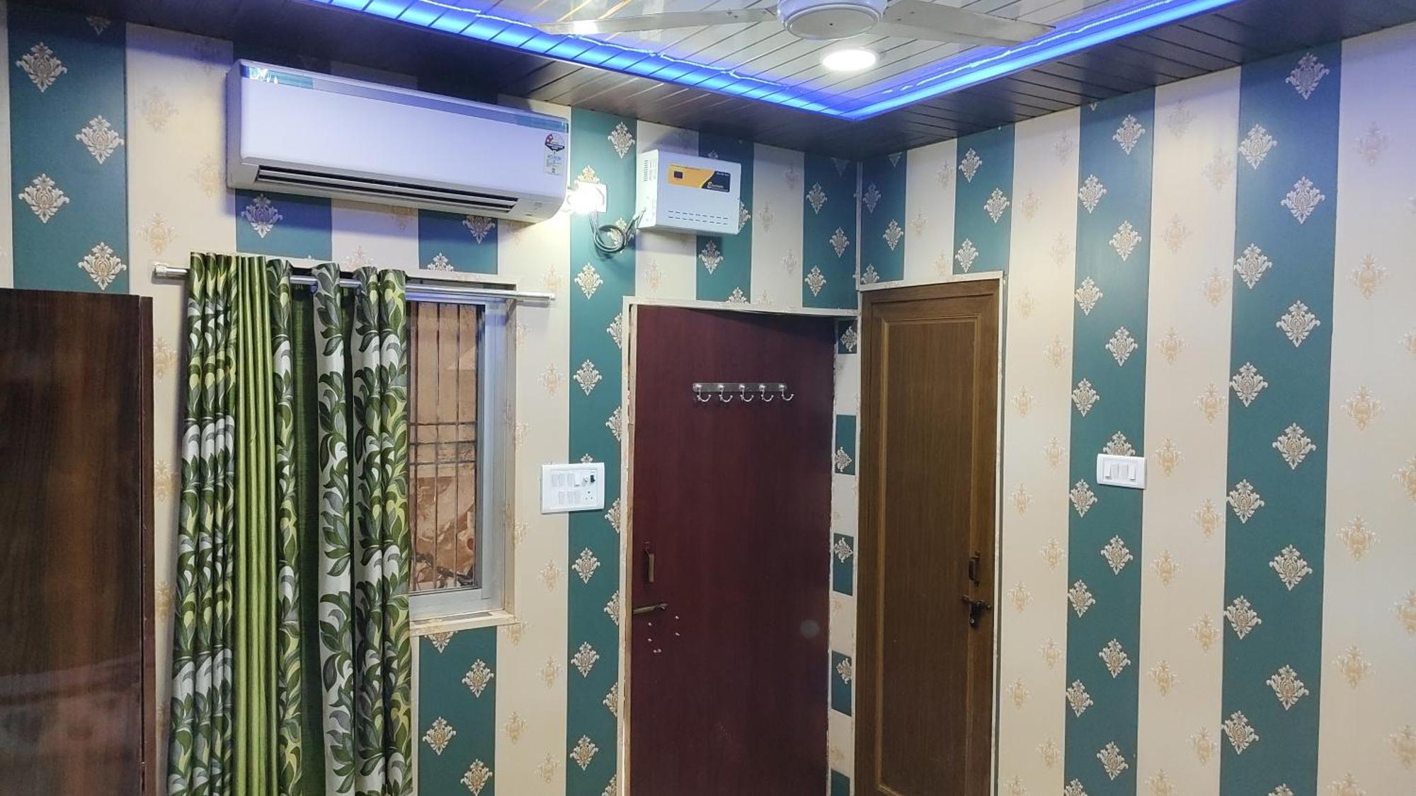 Hotel Raju Homestay Ayodhya 150 Meters From Shree Ram Janmbhoomi Temple 200 Meters From Ayodhya Dham Railway Station Εξωτερικό φωτογραφία