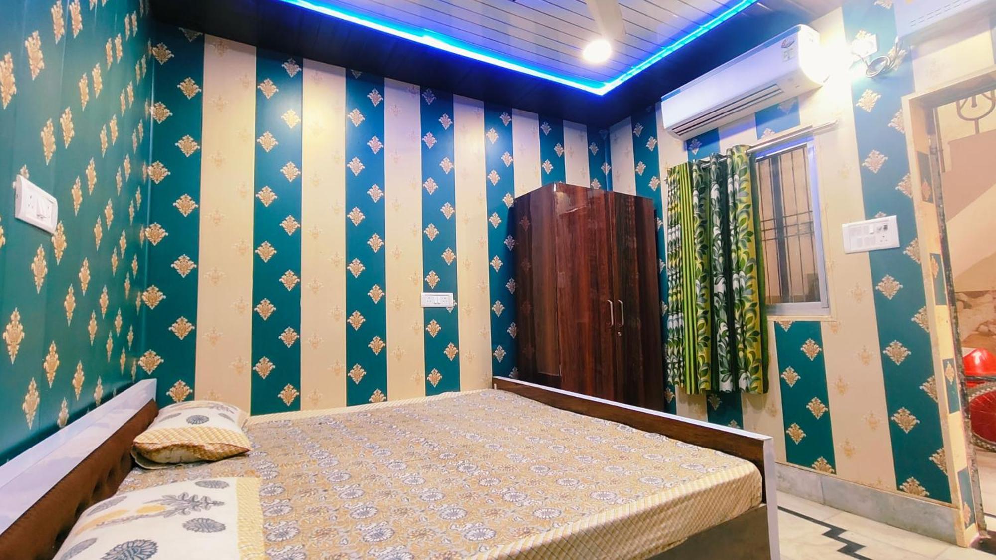 Hotel Raju Homestay Ayodhya 150 Meters From Shree Ram Janmbhoomi Temple 200 Meters From Ayodhya Dham Railway Station Εξωτερικό φωτογραφία